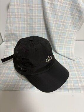 ALO Yoga | Accessories | Nwt Alo Yoga Denim Knit Cloche  display picture 3